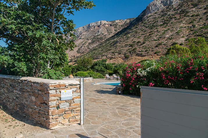 Entrée de la Villa River à Sifnos